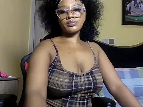 Snapshot of BOOTYBANGER24xx chatting on May 2026 09:59:02 AM BOOTYBANGER24xx online show from May 2026 09:59:02 AM