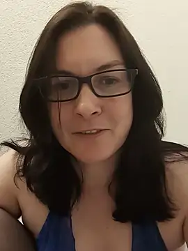Snapshot of DesreRose chatting on July 2026 12:57:01 AM DesreRose online show from July 2026 12:57:01 AM