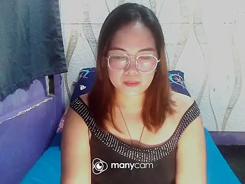 BURBERRY69 online show from November 2025 06:45:01 AM