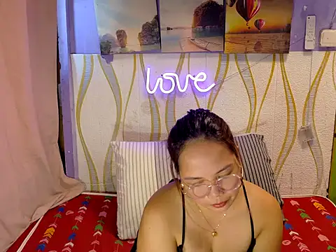 BURBERRY69 online show from March 2026 01:35:02 AM