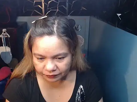 ambersmile online show from October 2025 10:41:01 PM