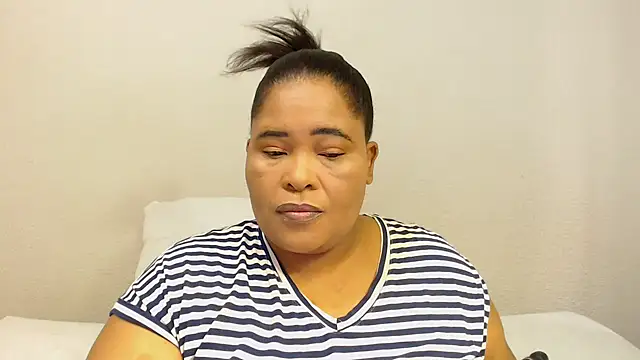 Snapshot of zandile chatting on October 2025 10:38:02 AM zandile online show from October 2025 10:38:02 AM