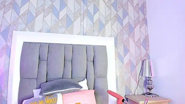 Princsgirl  online show from November 2025 07:45:02 PM