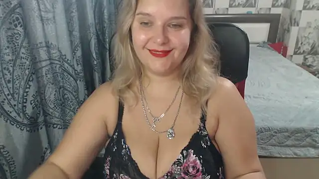 Boolochka online show from November 2025 11:42:02 AM