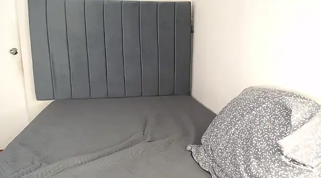 Snapshot of Chanelsexyy chatting on February 2025 07:30:01 PM Chanelsexyy online show from February 2025 07:30:01 PM