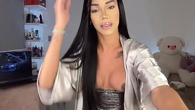 Snapshot of Michell_simons chatting on March 2025 07:48:01 AM Michell simons online show from March 2025 07:48:01 AM