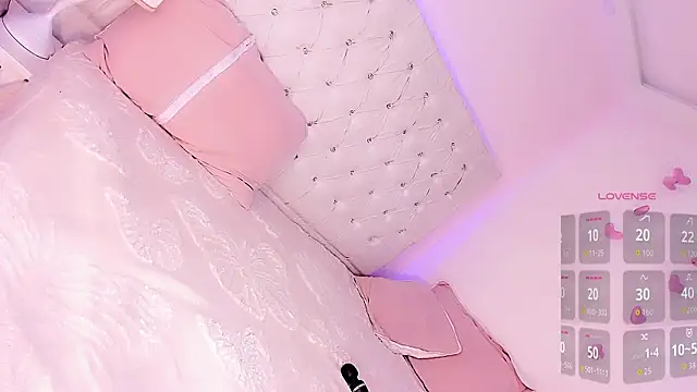 Michell simons online show from December 2025 07:51:01 PM