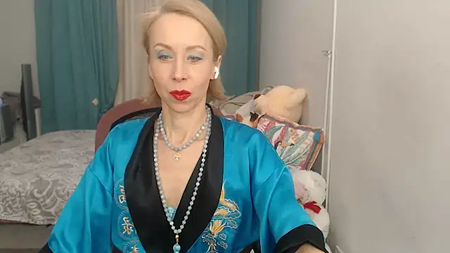 LuxuryNika online show from February 2025 02:38:02 PM