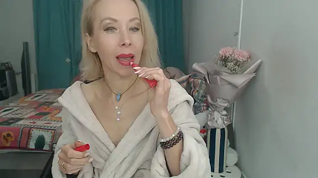 LuxuryNika online show from October 2025 04:19:01 PM