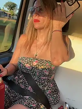 Gatitacarlita online show from January 2025 10:11:02 PM