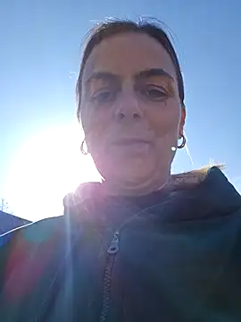 Snapshot of IsabelleCraft chatting on March 2025 07:47:01 AM IsabelleCraft online show from March 2025 07:47:01 AM