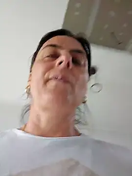 Snapshot of IsabelleCraft chatting on September 2025 11:34:01 AM IsabelleCraft online show from September 2025 11:34:01 AM