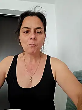 Snapshot of IsabelleCraft chatting on September 2025 08:52:02 AM IsabelleCraft online show from September 2025 08:52:02 AM