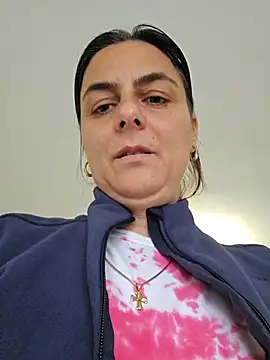 Snapshot of IsabelleCraft chatting on November 2025 11:53:01 AM IsabelleCraft online show from November 2025 11:53:01 AM