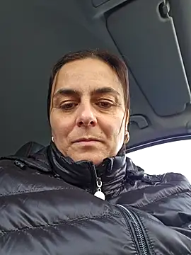 Snapshot of IsabelleCraft chatting on February 2026 10:11:02 AM IsabelleCraft online show from February 2026 10:11:02 AM