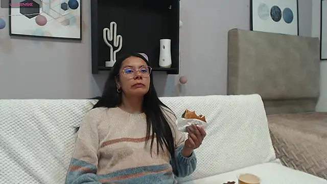 valevicious online show from February 2025 06:57:02 PM