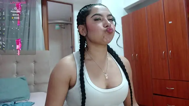 valevicious online show from February 2025 01:33:01 PM