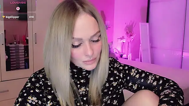 Snapshot of Libby_Nora chatting on April 2026 12:29:02 PM Libby Nora online show from April 2026 12:29:02 PM