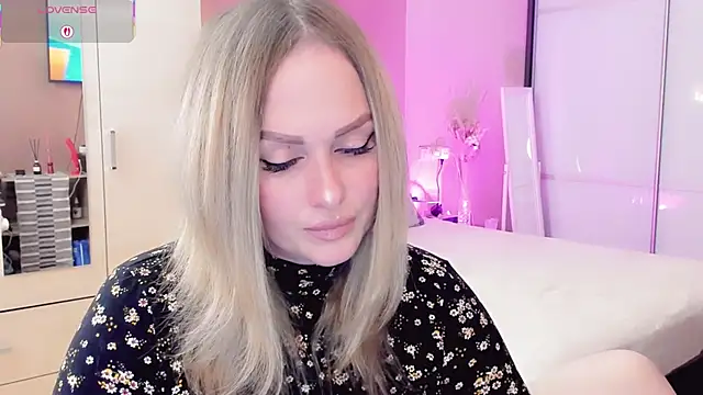 Snapshot of Libby_Nora chatting on April 2026 11:30:02 AM Libby Nora online show from April 2026 11:30:02 AM