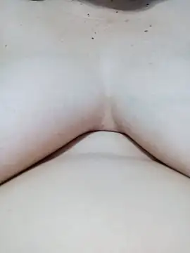 XXLorie 02 online show from March 2025 06:37:02 PM