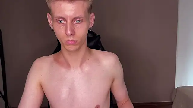 Snapshot of vladdymeow chatting on December 2024 07:22:01 PM vladdymeow online show from December 2024 07:22:01 PM