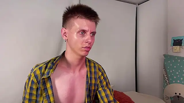 Snapshot of vladdymeow chatting on January 2025 12:20:02 AM vladdymeow online show from January 2025 12:20:02 AM