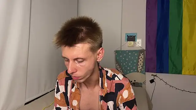 Snapshot of vladdymeow chatting on March 2025 03:20:01 AM vladdymeow online show from March 2025 03:20:01 AM