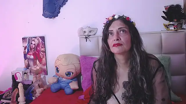 Snapshot of VIKY_HOTT chatting on December 2024 08:47:02 PM VIKY HOTT online show from December 2024 08:47:02 PM