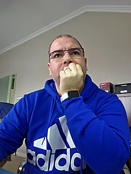 Andrew1900529 online show from January 2026 09:59:01 AM