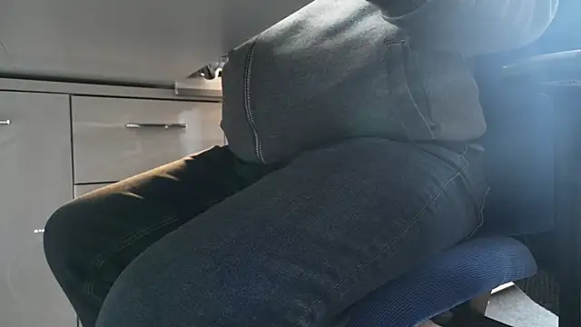 NylonHype online show from January 2025 02:51:02 PM