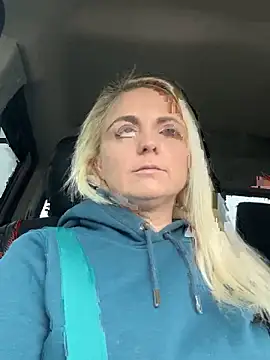 Snapshot of TinkPixieDust chatting on February 2026 08:16:01 PM TinkPixieDust online show from February 2026 08:16:01 PM