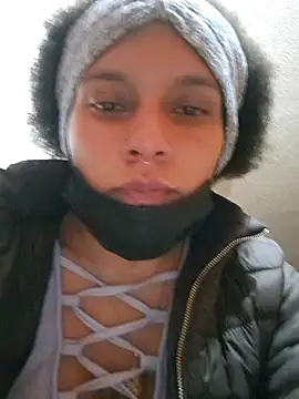 LUNAdeMARTE online show from January 2026 01:52:02 AM