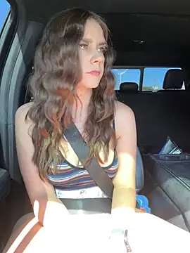 MaggyMayI online show from November 2025 05:36:02 PM