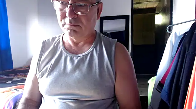 ferdinad20 online show from January 2025 03:07:01 PM