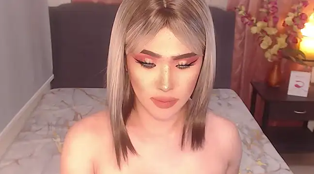 Snapshot of MistressAthalia chatting on January 2025 02:14:01 AM MistressAthalia online show from January 2025 02:14:01 AM