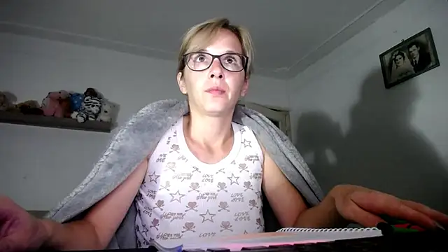 SexxyLety online show from September 2025 07:30:01 PM