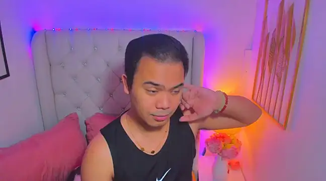 AsianZero online show from March 2025 05:13:02 PM