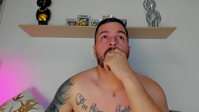 Snapshot of camilo_restrepo21 chatting on October 2025 12:00:02 AM camilo restrepo21 online show from October 2025 12:00:02 AM