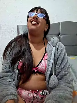 Snapshot of ZaidaWet chatting on January 2025 02:17:02 PM ZaidaWet online show from January 2025 02:17:02 PM