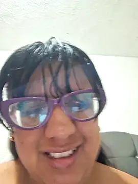 Snapshot of ZaidaWet chatting on November 2025 11:53:01 AM ZaidaWet online show from November 2025 11:53:01 AM