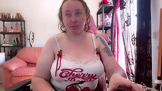 kisicaxx online show from June 2026 08:05:02 AM