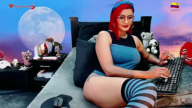 Hanna Luna online show from December 2025 07:48:02 AM