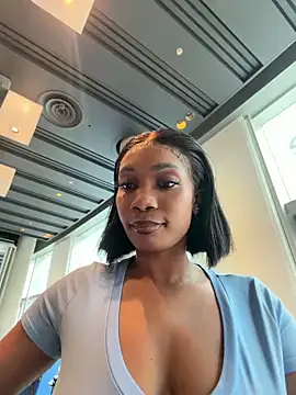 Snapshot of __Nessa__ chatting on May 2026 12:10:01 PM Nessa online show from May 2026 12:10:01 PM