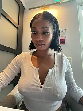 Snapshot of __Nessa__ chatting on May 2026 11:50:01 AM Nessa online show from May 2026 11:50:01 AM