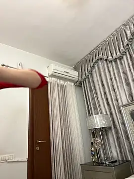 Snapshot of IrisBlues chatting on September 2025 04:30:01 PM IrisBlues online show from September 2025 04:30:01 PM