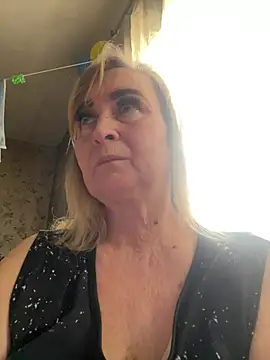 Irina2909xh online show from January 2025 11:39:01 AM