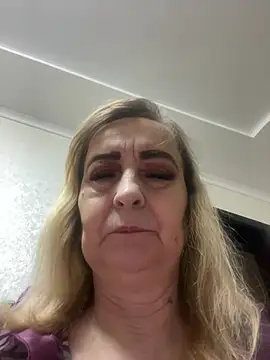 Irina2909xh online show from January 2025 09:36:01 PM