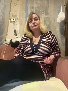 Irina2909xh online show from February 2025 04:33:01 PM