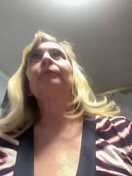 Irina2909xh online show from February 2025 04:54:01 PM