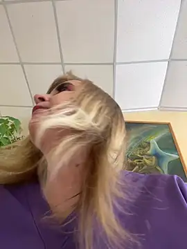 Irina2909xh online show from January 2026 08:52:01 AM